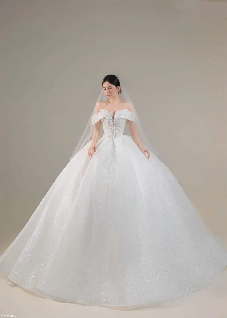 Váy cưới dòng Diamond – Symphony Couture